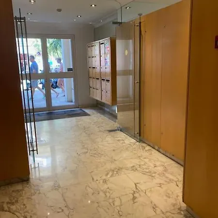 Victoria Palace - 2 Pieces - Piscine - Parking