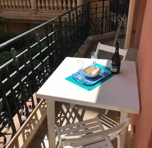 Victoria Palace - 2 Pieces - Piscine - Parking Apartment Menton