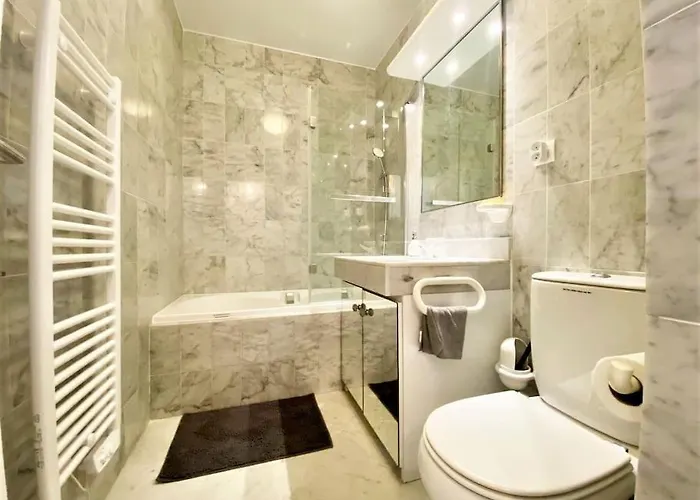 Apartment Victoria Palace - 2 Pieces - Piscine - Parking *