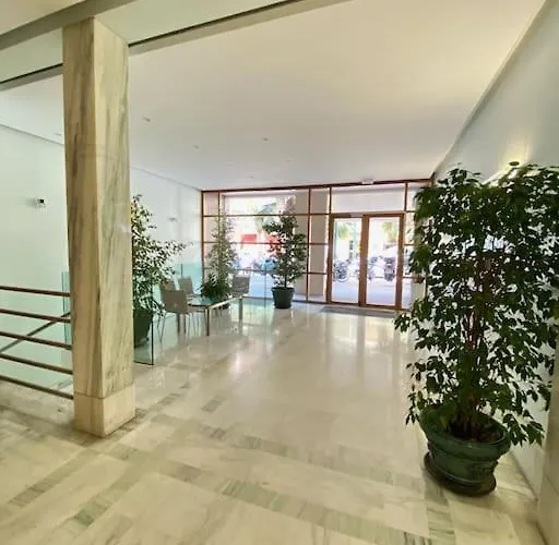 Victoria Palace - 2 Pieces - Piscine - Parking *